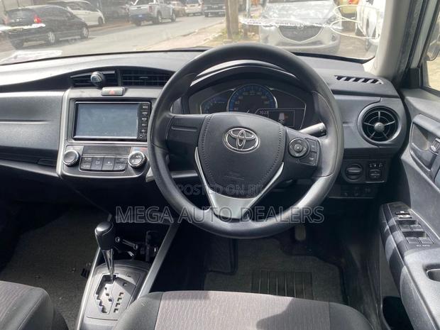 Toyota Corolla Fielder 2018 White