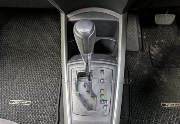 Toyota Corolla Fielder 2018 White