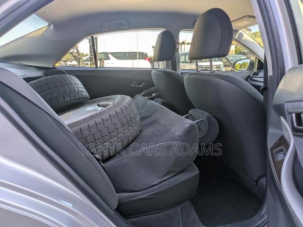 Toyota Premio 2020 Silver