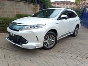 Toyota Harrier 2018 White for sale
