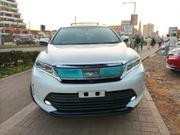 Toyota Harrier 2.0 2018 White for sale
