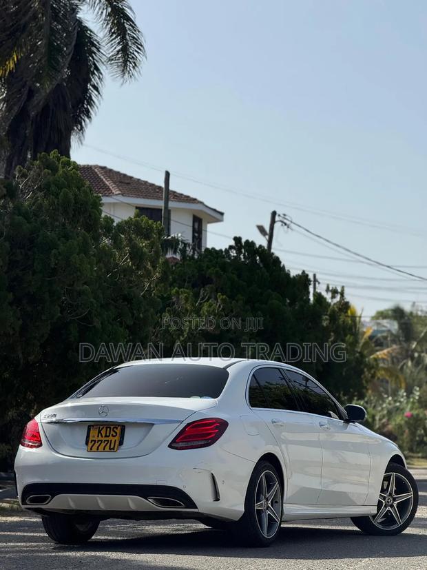 Mercedes-Benz C200 2017 White