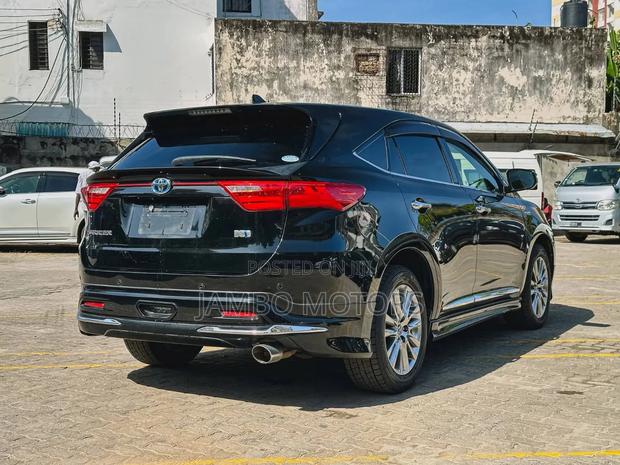 Toyota Harrier 2.5 Hybrid 4WD 2019 Black