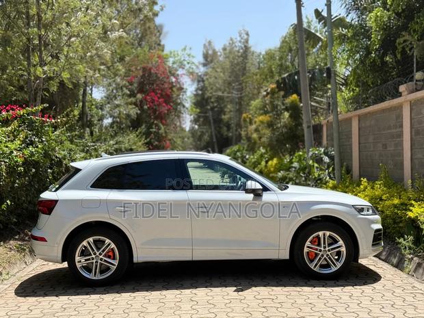 Audi Q5 2.0T Premium AWD quattro 2018 White