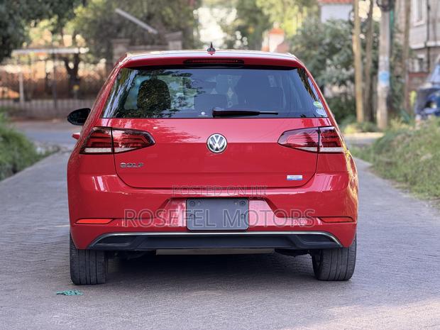 Volkswagen Golf 2018 Red