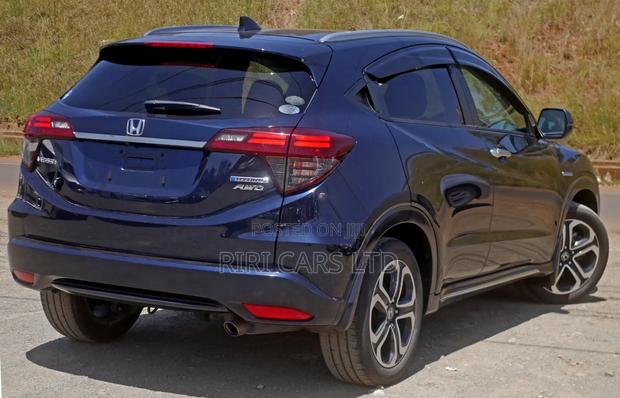 Honda Vezel 1.5 Hybrid 4WD 2018 Black