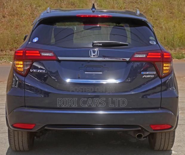 Honda Vezel 1.5 Hybrid 4WD 2018 Black