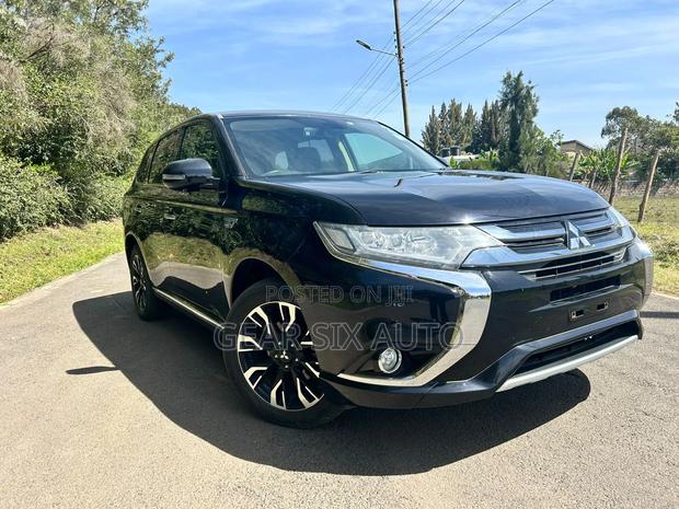 Mitsubishi Outlander 2.0 PHEV AWD 2016 Black