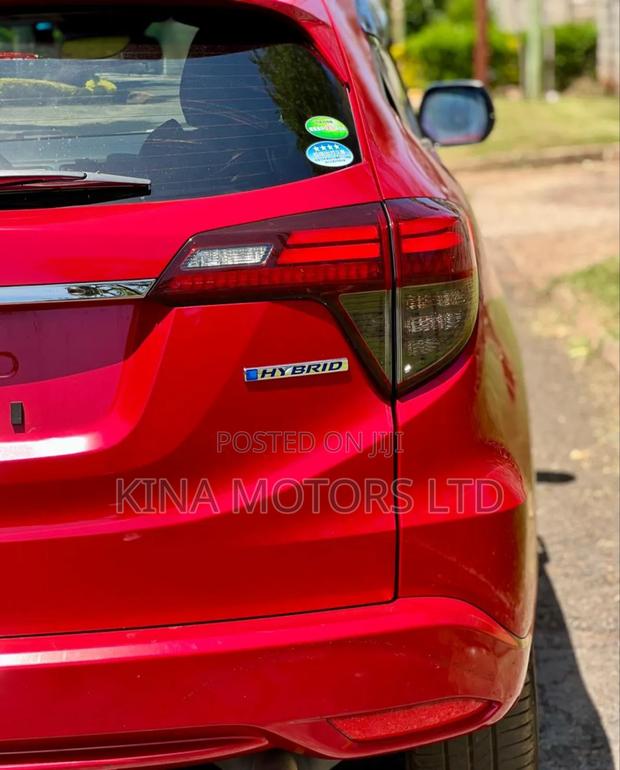 Honda Vezel 1.5 Hybrid 2WD 2018 Burgundy