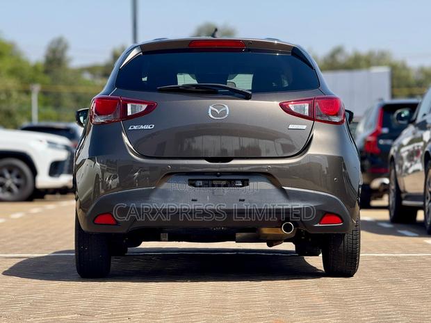 Mazda Demio 2018 Gray