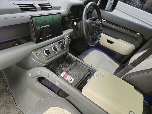 Land Rover Defender 2023 Black