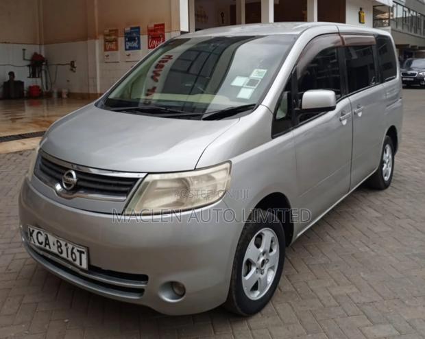 Nissan Serena 2009 Silver