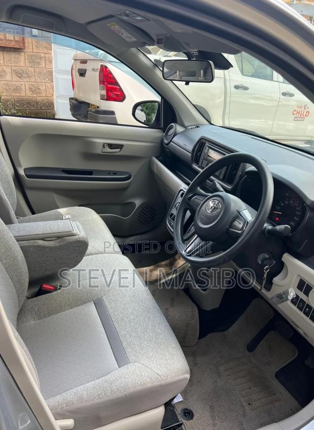 Toyota Passo 1.0 FWD 2018 Silver