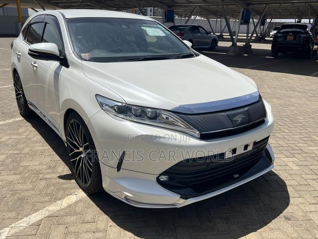 Toyota Harrier 2020 Off white