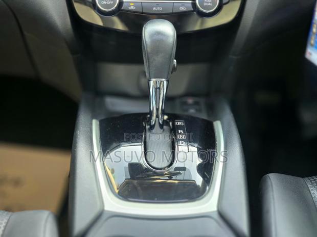 Nissan X-Trail 2.0 Petrol FWD 2018 Black