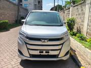 Toyota Noah 2.0 AWD (8 Seater) 2018 Silver for sale