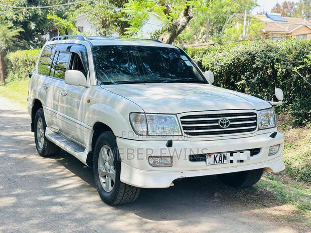 Toyota Land Cruiser Prado 1999 White