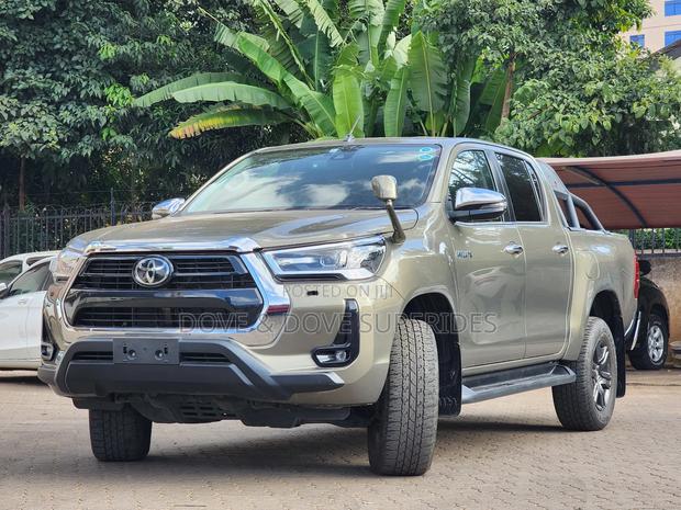 Toyota Hilux 2.4 Diesel 2020 Green
