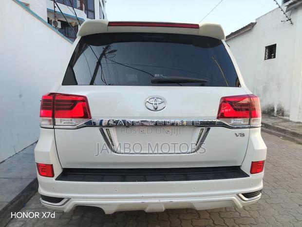Toyota Land Cruiser 4.5 V8 TD 2020 White
