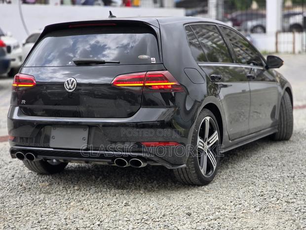 Volkswagen Golf 2018 Black