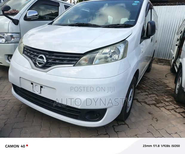 Nissan NV200 2019 White
