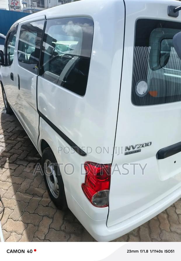 Nissan NV200 2019 White