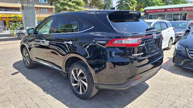 Toyota Harrier 2.0 Turbo 2018 Black