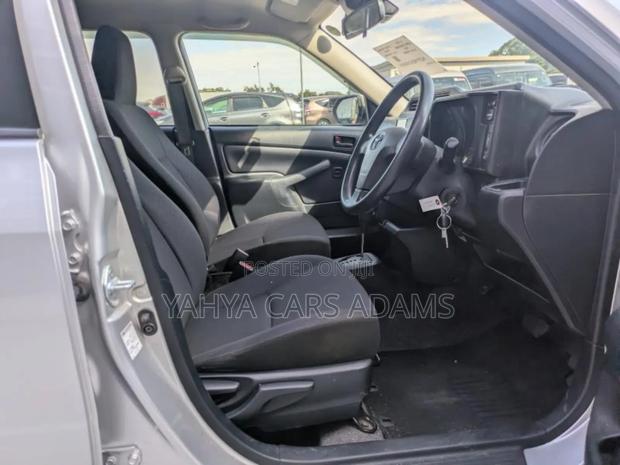Toyota Probox 1.5 F 2WD 2020 Silver