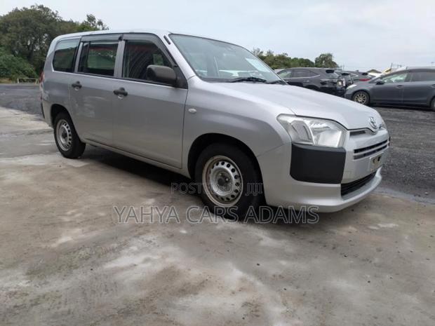 Toyota Probox 1.5 DX Comfort 2WD 2020 Silver