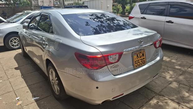 Toyota Mark X 2.5 RWD 2012 Silver