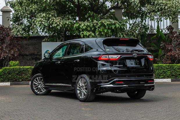 Toyota Harrier 2018 Black