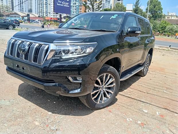 Toyota Land Cruiser Prado 2.8 2021 Black