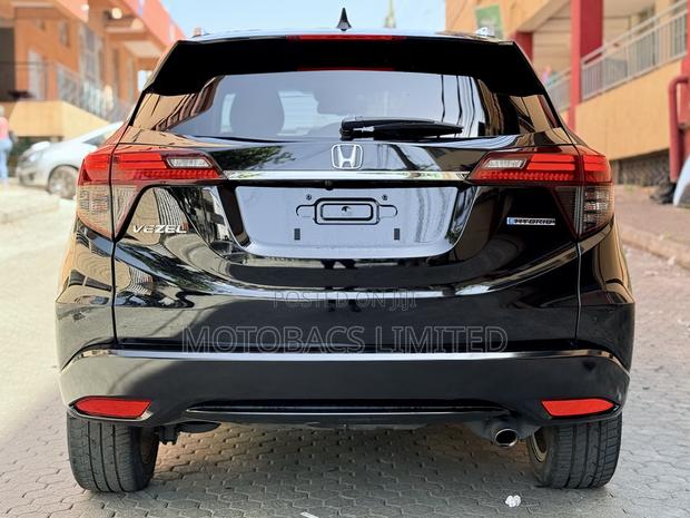 Honda Vezel 1.5 Hybrid 2WD 2018 Black