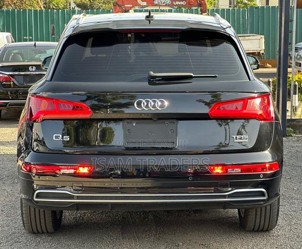 Audi Q5 2.0T Tech Premium AWD quattro 2018 Black