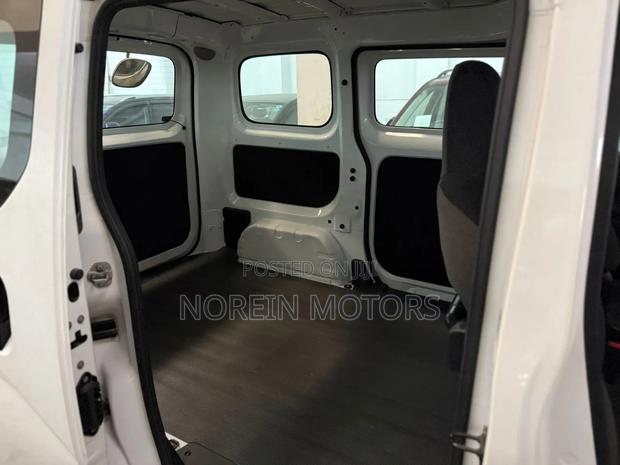 Nissan NV200 2019 White