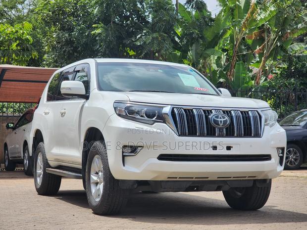 Toyota Land Cruiser Prado 2.8 2019 White