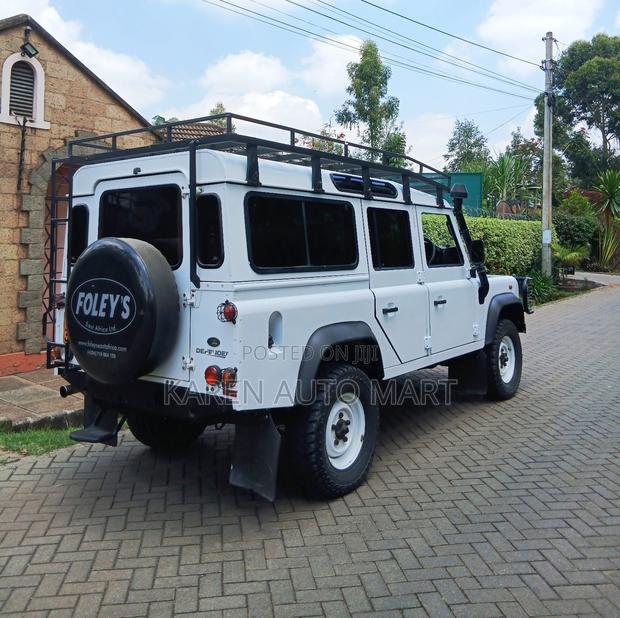 Land Rover Defender 2014 White