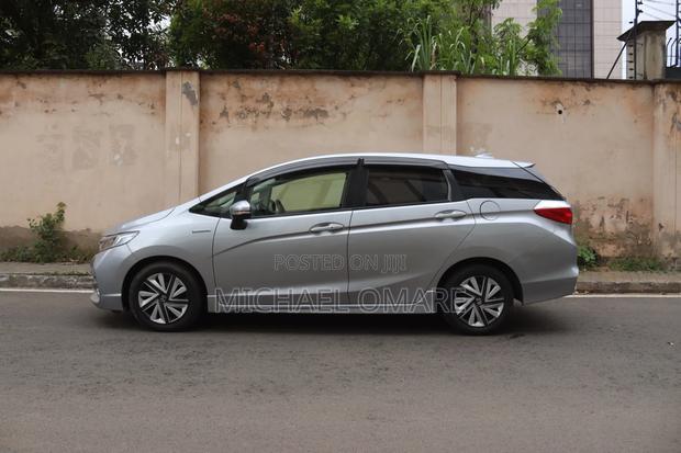 Honda Shuttle 2018 Silver