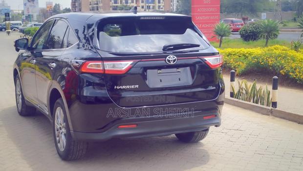 Toyota Harrier 2019