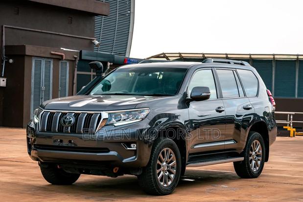Toyota Land Cruiser Prado 2018 Gray