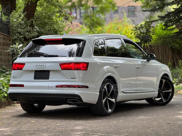 Audi Q7 2018 Pearl