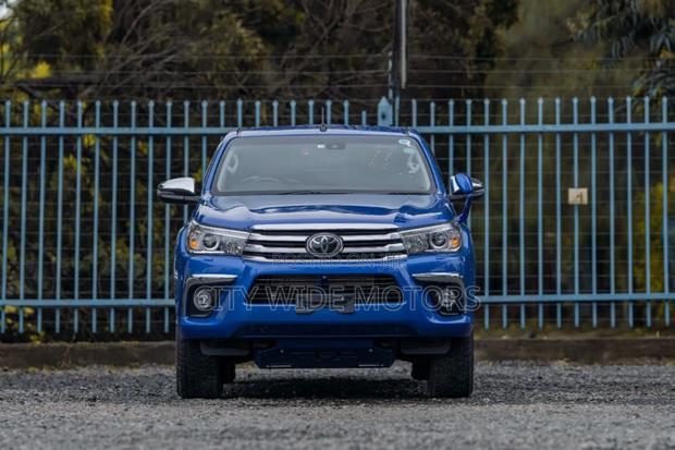 Toyota Hilux Revo Double Cab Deisel 2.4 RWD 2018 Blue