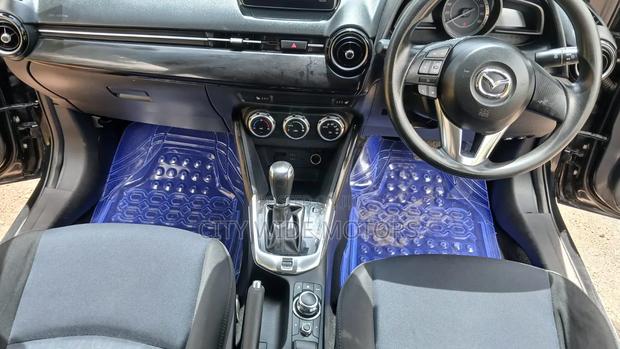 Toyota Hilux Revo Double Cab Deisel 2.4 RWD 2018 Blue