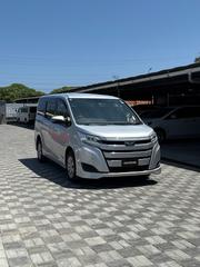 Toyota Noah 2018 Silver for sale