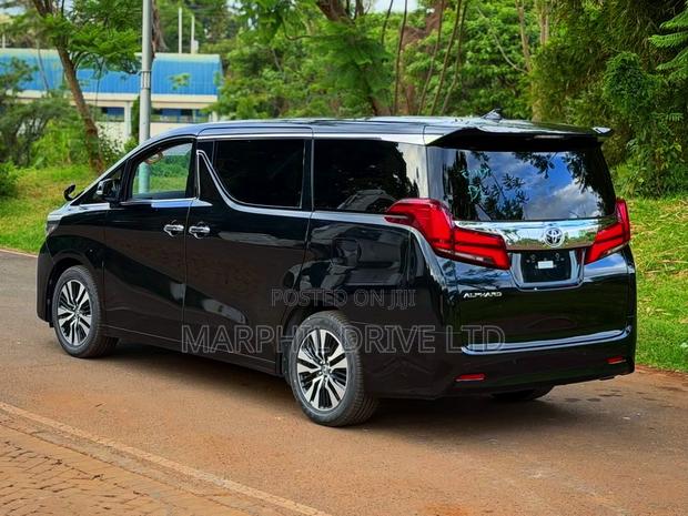 Toyota Alphard 2.5 Petrol FWD 2019 Black