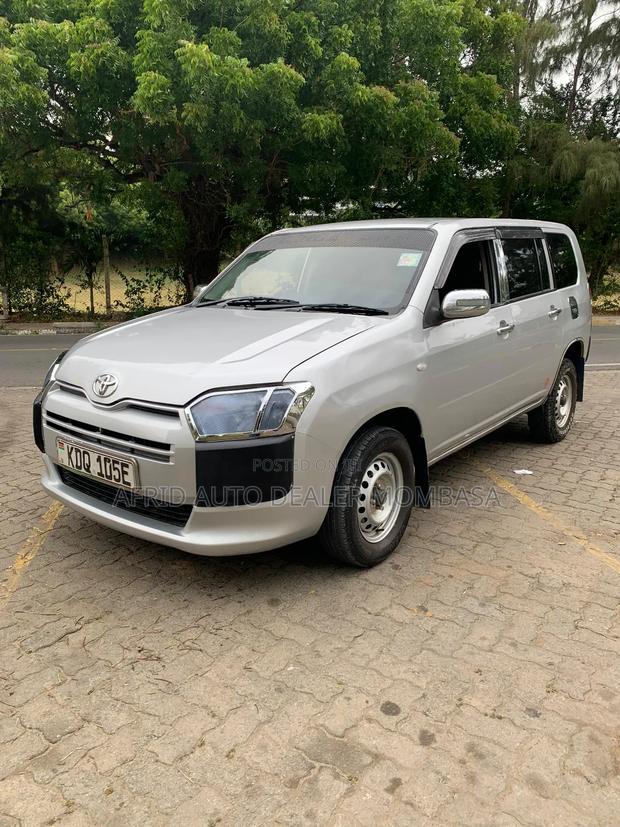 Toyota Succeed 2017 Silver