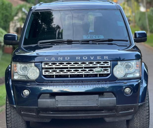 Land Rover Discovery 2013 Matt Black
