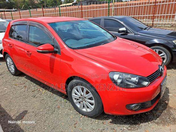 Volkswagen Golf 2012 Red