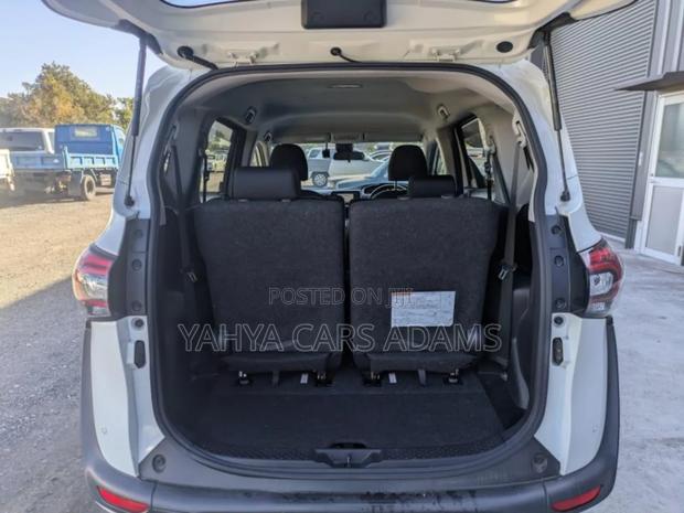 Toyota Sienta 1.5 FWD (6-seater) 2020 Pearl