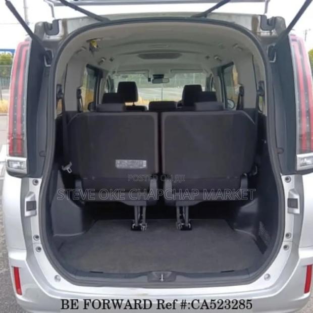 Toyota Noah 2.0 FWD (8 Seater) 2019 Silver